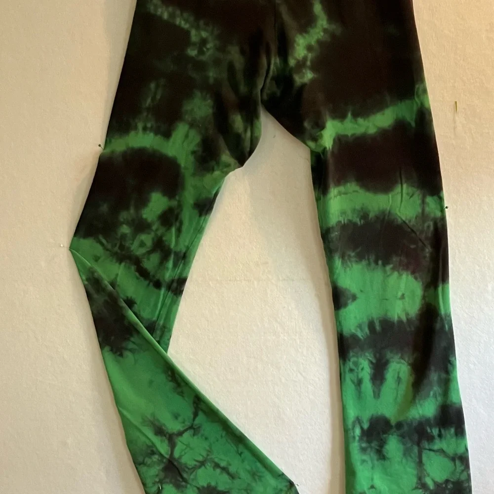 2 pairs Tie dye yoga pants by Splash Dye - Picture 4 of 10